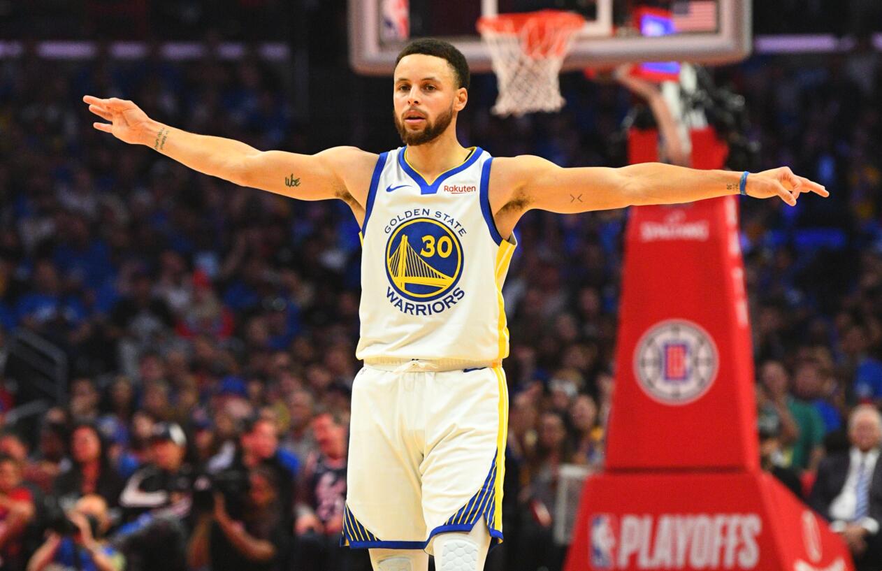 佩德里：还有2场欧冠联赛要尽可能多拿分；我们都很爱阿劳霍（佩德里：欧冠剩余两战力求最大化积分，大家都很爱阿劳霍）