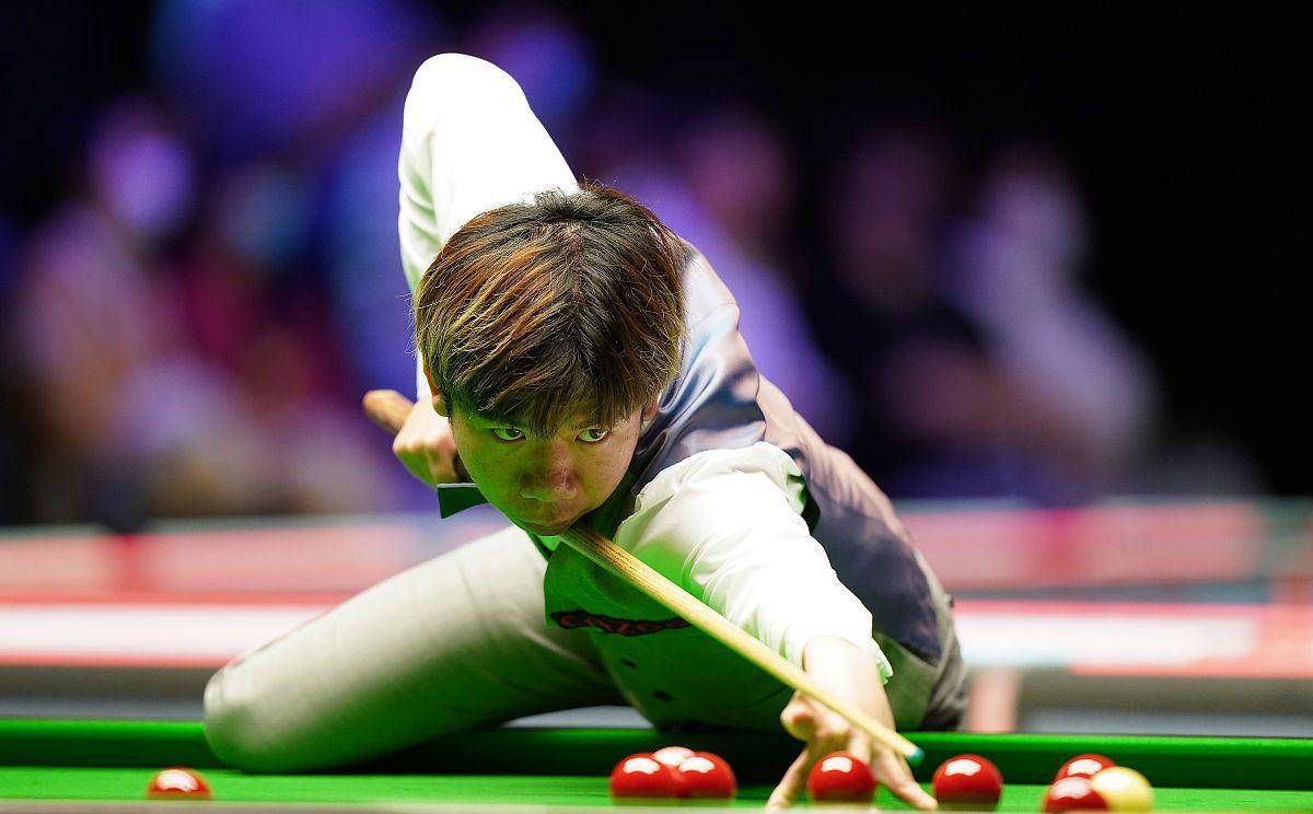 3-0！莎头击败日本队晋级决赛，王楚钦频频爆冲，张本美和出洋相（3-0！“莎头”横扫日本队闯进决赛，王楚钦火力全开频频爆冲，张本美和频现失误）