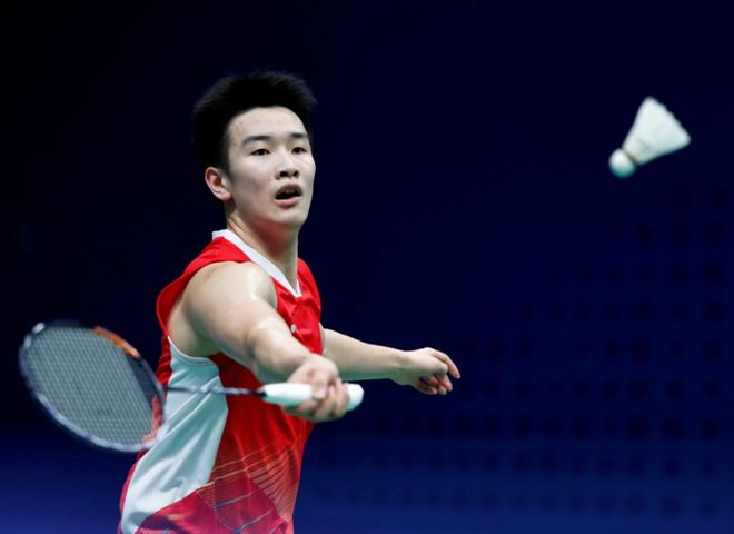 以防守站位 以防守站位